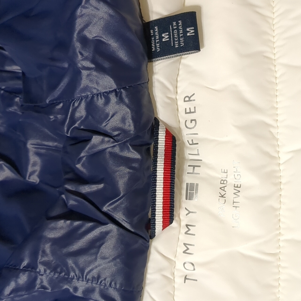 Tommy Hilfiger, packable lightweight hooded puffer jacket women M - Picture 3 of 14